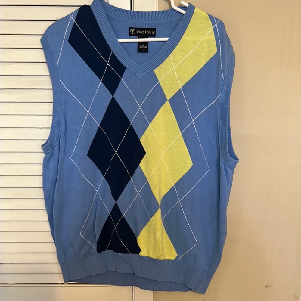 Men's V-Neck Sweater - Blue and Yellow Argyle